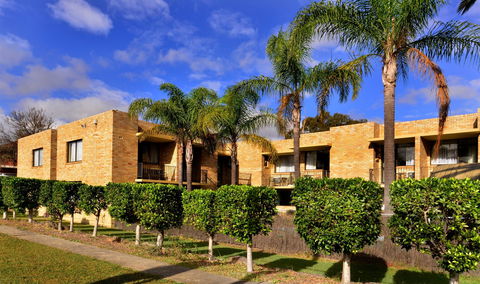 Metro Inn Ryde - Tourism Search 1