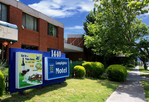 Lamplighter Motel - Tourism Search 0