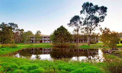 York On Lilydale Resort - Tourism Search 0