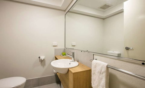 Kawana Waters Hotel By NightCap - Tourism Search 3