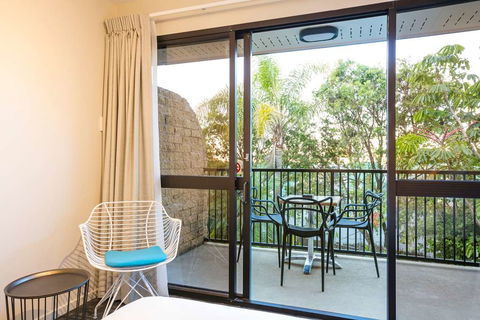 Kawana Waters Hotel By NightCap - Tourism Search 6