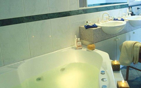 Best Western Plus The Tudor-Box Hill - Tourism Search 12