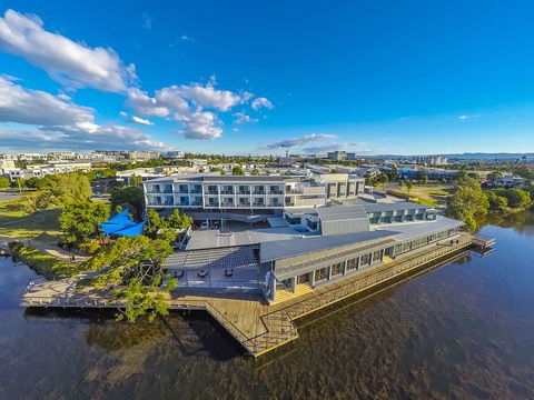 Best Western Plus North Lakes Hotel - Tourism Search 0