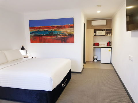 William Macintosh Motor Lodge - Tourism Search 11