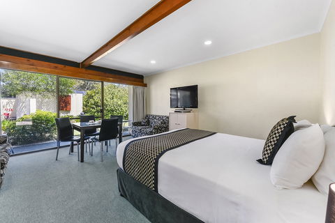 William Macintosh Motor Lodge - Tourism Search 14