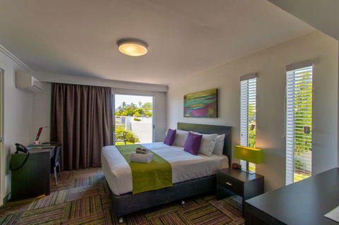 Mackay Oceanside Central Hotel - Tourism Search 3