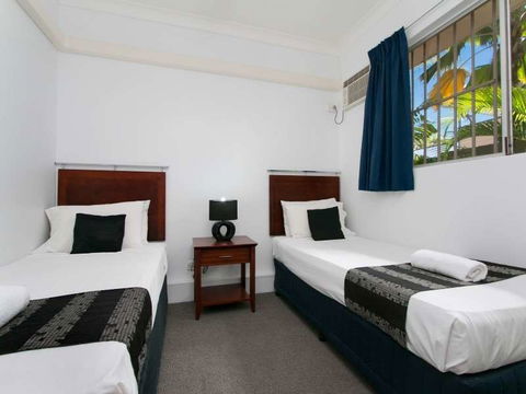 Cairns City Palms - Tourism Search 7