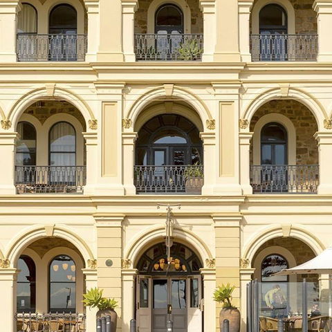 Largs Pier Hotel - Tourism Search 1