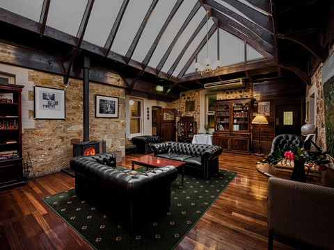 Mount Lofty House - Tourism Search 12