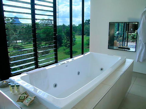 Glass On Glasshouse - Tourism Search 2