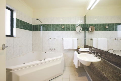 Gateway On Monash - Tourism Search 1