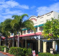 Macrossan House Boutique Holidays Apts - Tourism Search