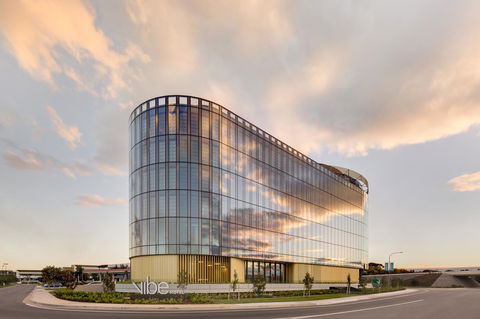 Vibe Hotel Canberra - Tourism Search 0