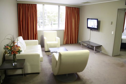 Pavilion On Northbourne - Tourism Search 5