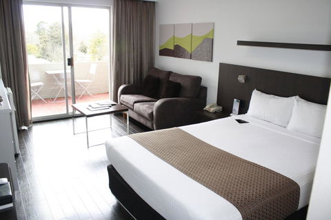 Pavilion On Northbourne - Tourism Search 40