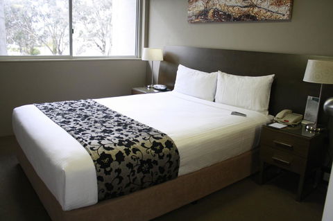 Pavilion On Northbourne - Tourism Search 8