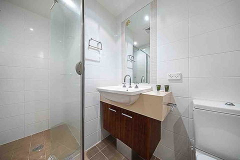 Spacious 1BR Stylish New Acton Apartment +Parking - Tourism Search 17