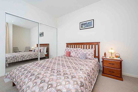 Spacious 1BR Stylish New Acton Apartment +Parking - Tourism Search 21