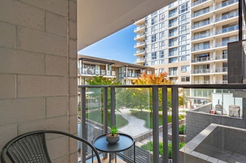 Spacious 1BR Stylish New Acton Apartment +Parking - Tourism Search 23