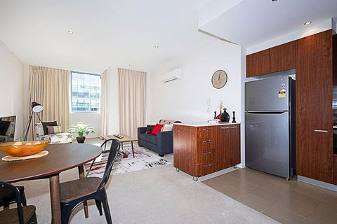 Spacious 1BR Stylish New Acton Apartment +Parking - Tourism Search 8
