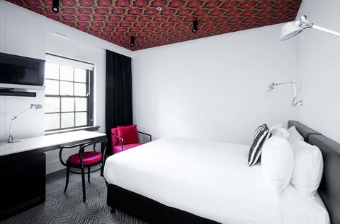 Peppers Gallery Hotel - Tourism Search 14