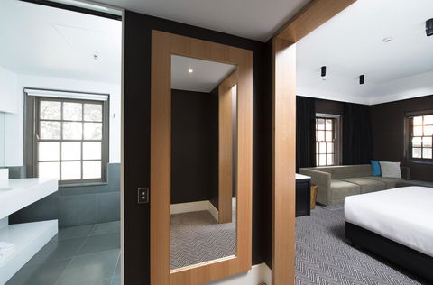 Peppers Gallery Hotel - Tourism Search 44