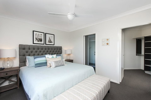 Mollymook Beachfront Penthouse 9 - Tourism Search 11
