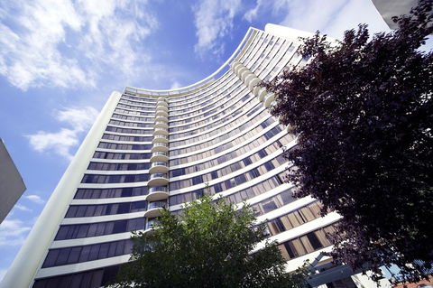 BreakFree Capital Tower Apartments - Tourism Search 1