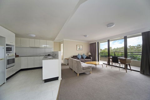 BreakFree Capital Tower Apartments - Tourism Search 24