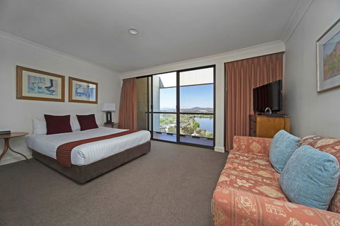 BreakFree Capital Tower Apartments - Tourism Search 34