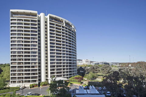 BreakFree Capital Tower Apartments - Tourism Search 6