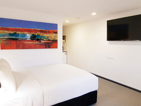 William Macintosh Motor Lodge - Tourism Search 4