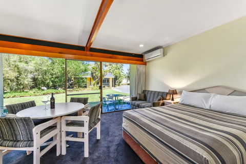 William Macintosh Motor Lodge - Tourism Search 20