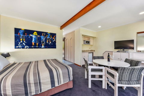 William Macintosh Motor Lodge - Tourism Search 19