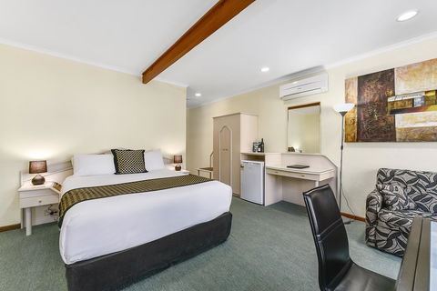 William Macintosh Motor Lodge - Tourism Search 28