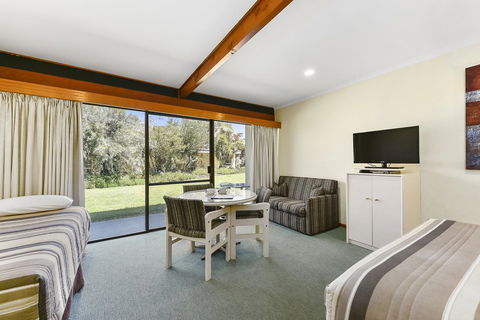 William Macintosh Motor Lodge - Tourism Search 24