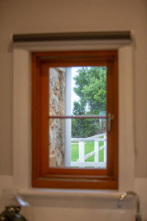Lucy's Cottage - Tourism Search 12