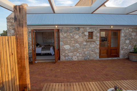 Lucy's Cottage - Tourism Search 22
