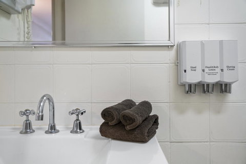 Garden City Motor Inn - Tourism Search 17