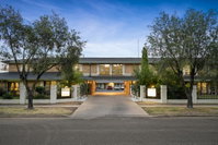 Book Wagga Wagga Accommodation Vacations Tourism Search Tourism Search