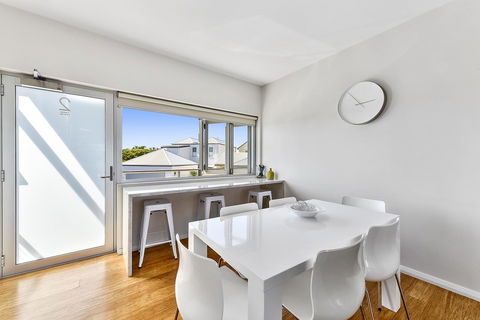 Aloha Waterfront Properties - Tourism Search 24