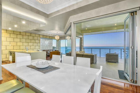 Aloha Waterfront Properties - Tourism Search 9