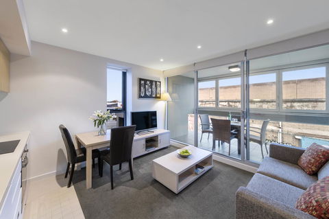 IStay Precinct Adelaide - Tourism Search 28
