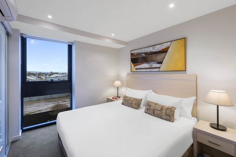 IStay Precinct Adelaide - Tourism Search 1
