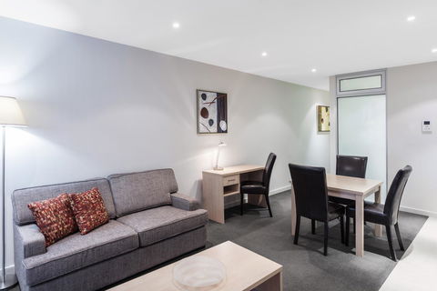 IStay Precinct Adelaide - Tourism Search 17
