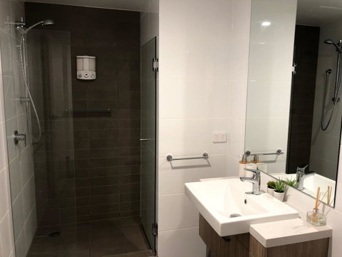 Central Escape @ Adelaide CBD - Tourism Search 8