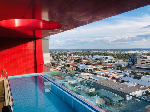 Central Escape @ Adelaide CBD - Tourism Search 2