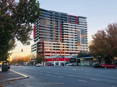 Central Escape @ Adelaide CBD - Tourism Search 4