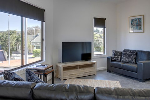 Aart Apartments - Tourism Search 26