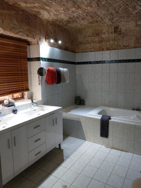 Zen Underground B&B - Tourism Search 3